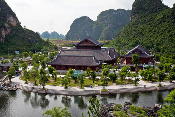 Bái Đính, điểm đến lý tưởng cho bạn vào bất cứ dịp nào. Bái Đính, điểm đến lý tưởng cho bạn vào bất cứ dịp nào.
